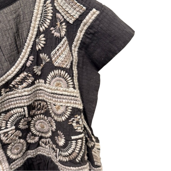 Lucky Brand Grayish/ Black Blouse with White Embroidery Flutter Sz XXL - Picture 4 of 13